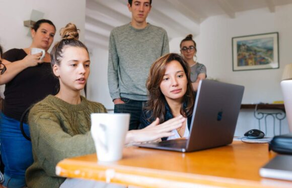 How Emerging Technology Trends Helping Retail Industry in Reviving Their Business